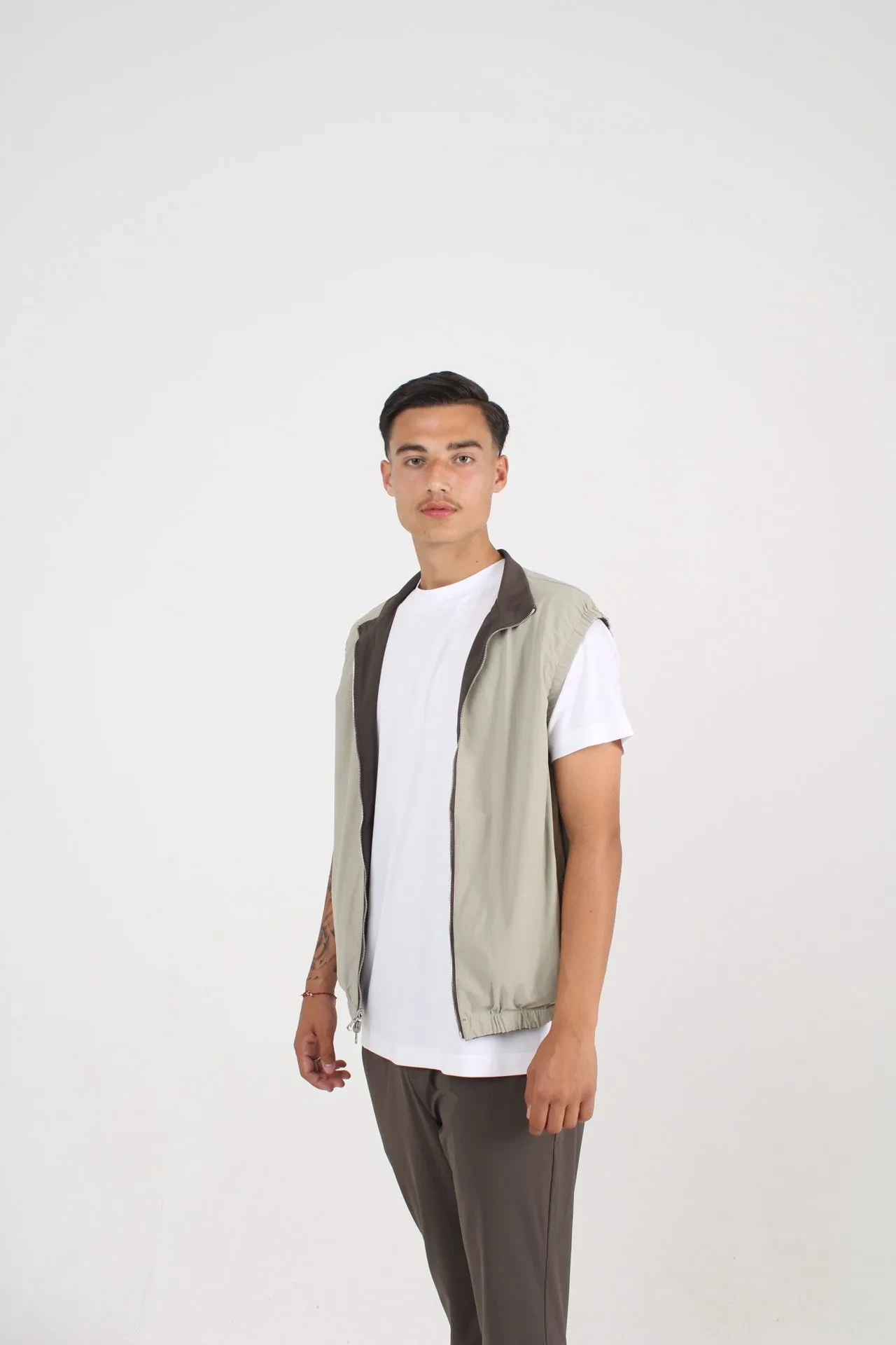 Bois Sombre / Sable Fin Gilet